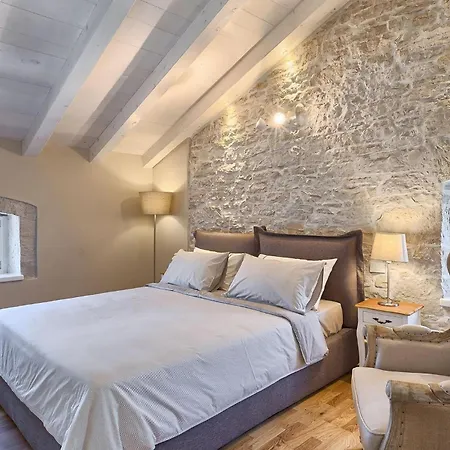 Holiday home Luvi *